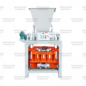 4-35B型 带料斗制砖机